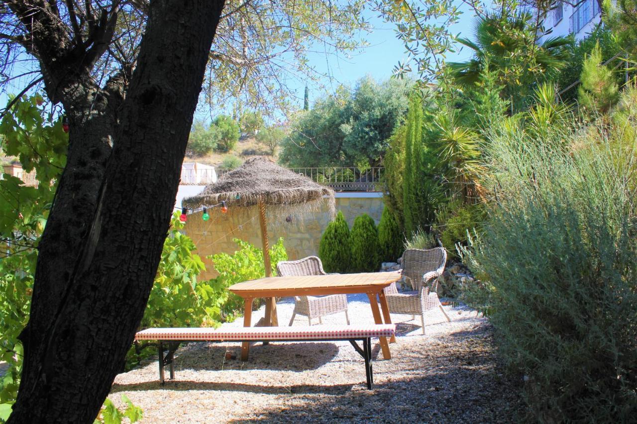 El Nispero Dulce Bed & Breakfast Alcaucin Exterior photo
