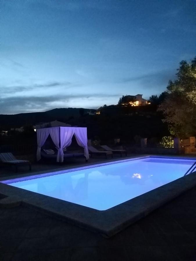 El Nispero Dulce Bed & Breakfast Alcaucin Exterior photo